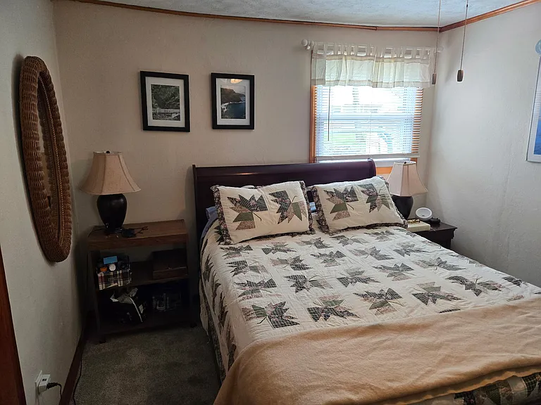 213 Hickory St #STUDENT RENTAL — Photo 5