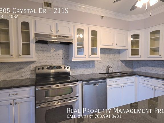 4th image of 1805 Crystal Dr APT 211S