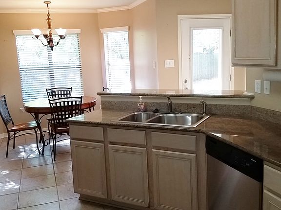 3rd image of 70296 F St