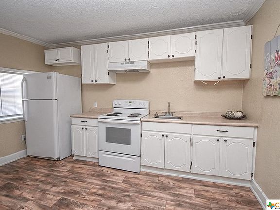 4th image of 1105 E Loma Vista Ave