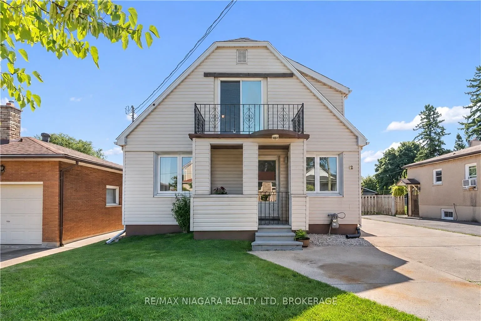 2 bed, $1,950 — Photo 2
