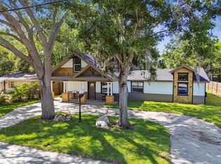 816 9th Ave SW, Largo, FL 33770