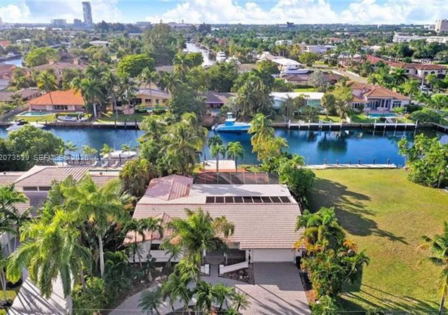 612 Hibiscus Dr # 612, Hallandale Beach, FL 33009 — Photo 2