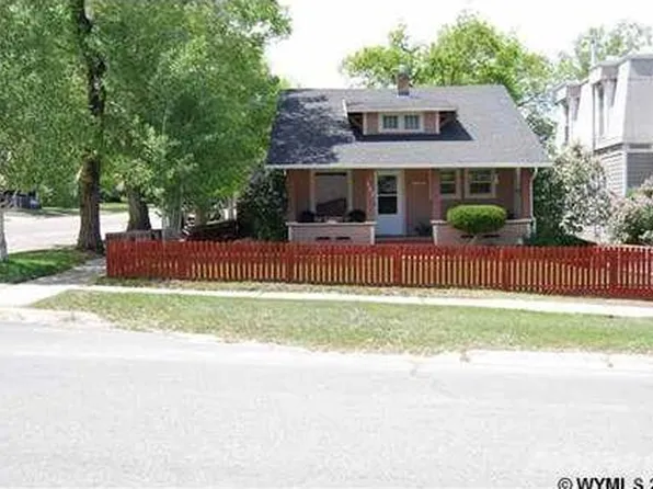 342 12th St, Evanston, WY 82930