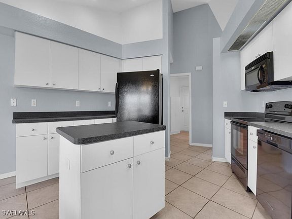 5th image of 2057 Diplomat Pkwy W