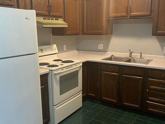 3rd image of 115 Central Apartments #1-8