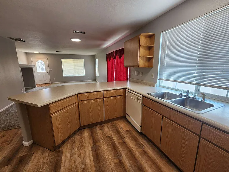 20459 March Dr — Photo 12