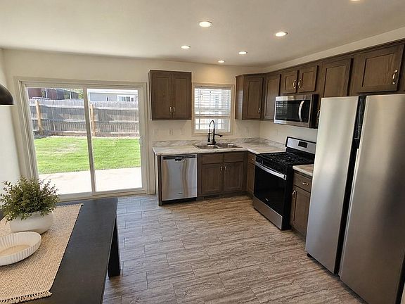 2nd image of 1424 Ouray Ave