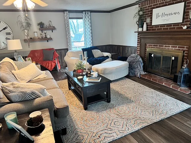 3 bed, 1891 sqft, $1,900 — Photo 3