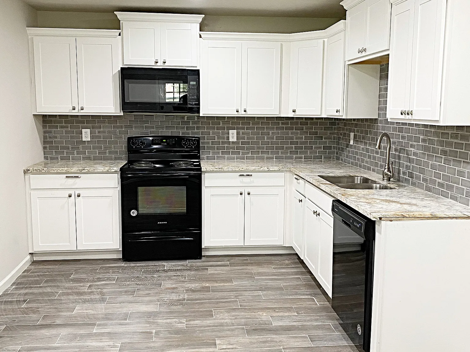 3 bed, 1368 sqft, $1,595 — Photo 4