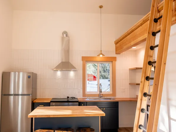 (undisclosed Address), Bellingham, WA 98229