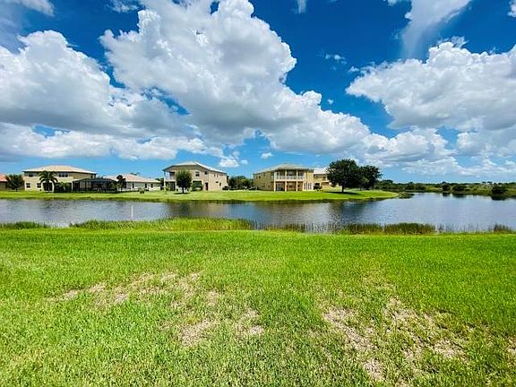 4th image of 11289 SW Lake Park Dr