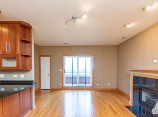 2656 N Hamlin Ave #3E, Chicago, IL 60647
