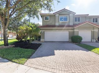 5633 NW 127th Ter, Coral Springs, FL 33076