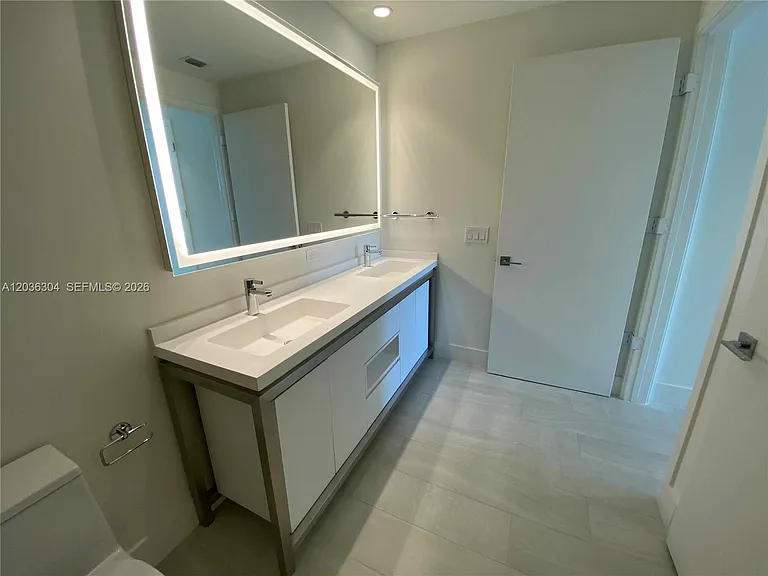 2000 Metropica Way #307 — Photo 19