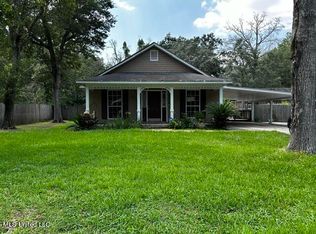 1305 Dorothy St, Ocean Springs, MS 39564