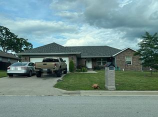 1420 S Calumet Ave, Republic, MO 65738