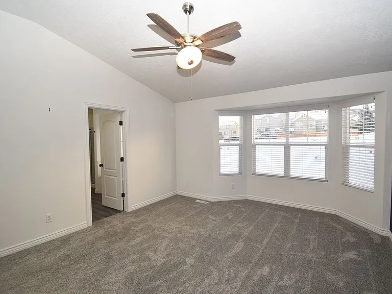2182 E Whitekirk Way — Photo 5