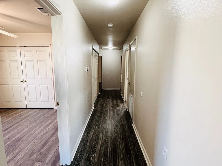 816 Martin Luther King Jr Dr — Photo 12