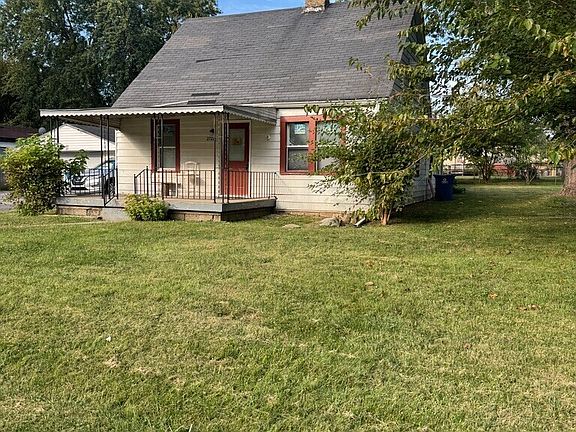 2nd image of 2726 S Lyons Ave