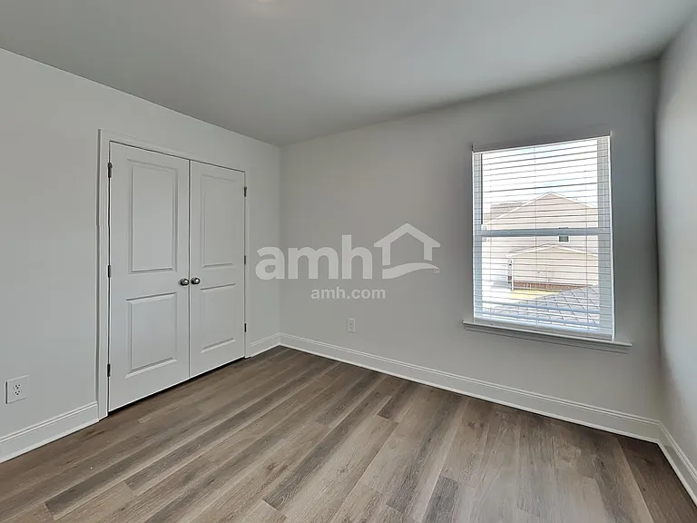 338 Golucke Way — Photo 19