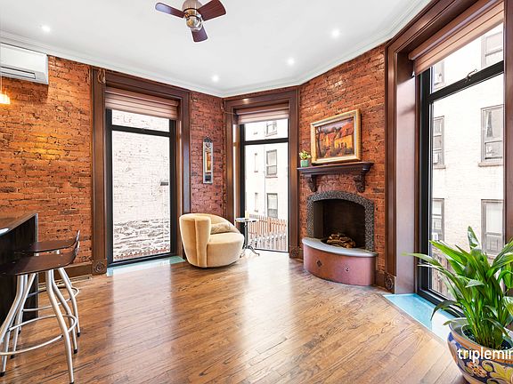 5th image of 305 W 98th St APT 1EN