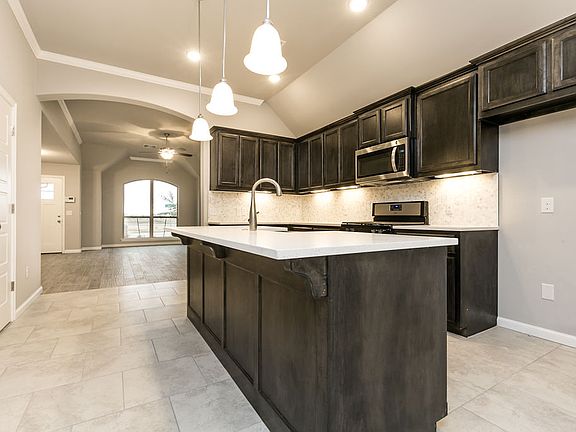 4th image of 14000 Celeste Ln