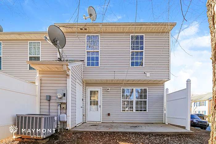 11402 Ashefield Ln — Photo 12