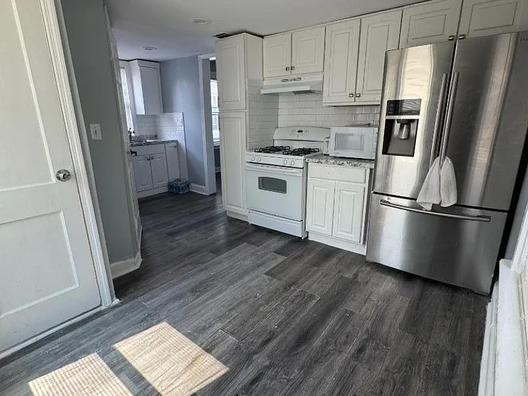 72 Charles St — Photo 1