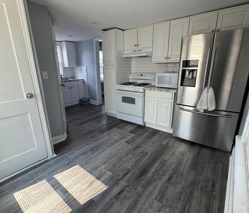 1st image of 72 Charles St