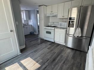72 Charles St, Carteret, NJ 07008