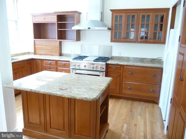 2034 Chancellor St Unit 1F, Philadelphia, PA 19103