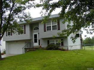 505 Woolf Rd, Warrenton, MO 63383