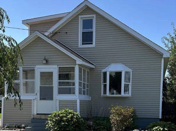 52 Wilkes Avenue, Amsterdam, NY 12010