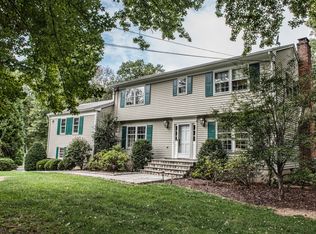 20 Appletree Ln, Norwalk, CT 06850