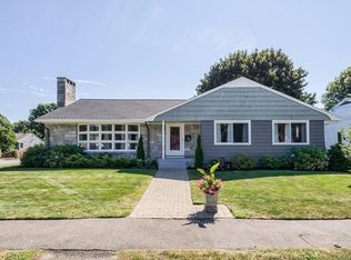 62 Dale St, Swampscott, MA 01907