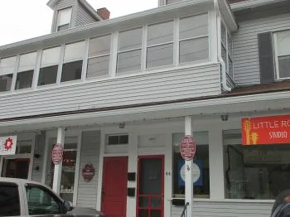 40 Maple St, Florence, MA 01062