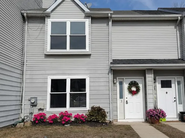 3 Warren Pl, Newark, DE 19702