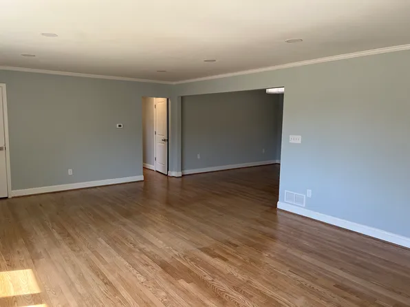 202 E Seminary Ave, Lutherville Timonium, MD 21093