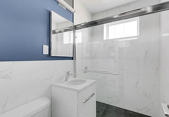 5th image of 20-08 Seagirt Blvd #1D