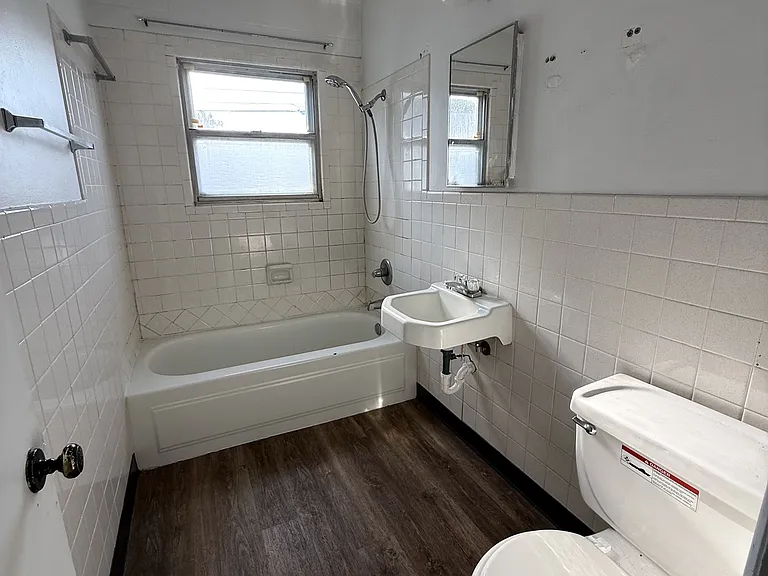 322 W Mathews Ave — Photo 6