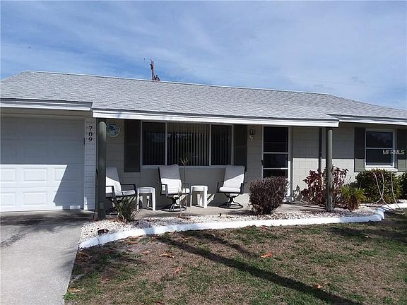 2nd image of 709 Desert Hills Way