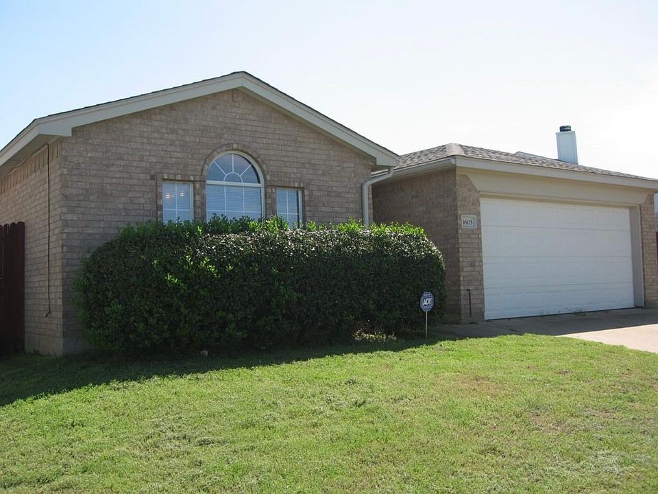1st image of 1605 Whispering Cove Trl