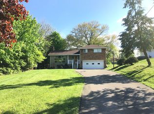 227 Alameda Rd, Butler, PA 16001