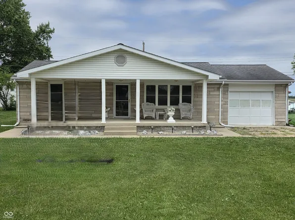 604 E Gatewood Dr, Westport, IN 47283