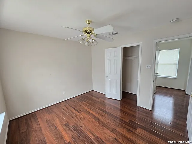 1803 White Magnolia — Photo 21