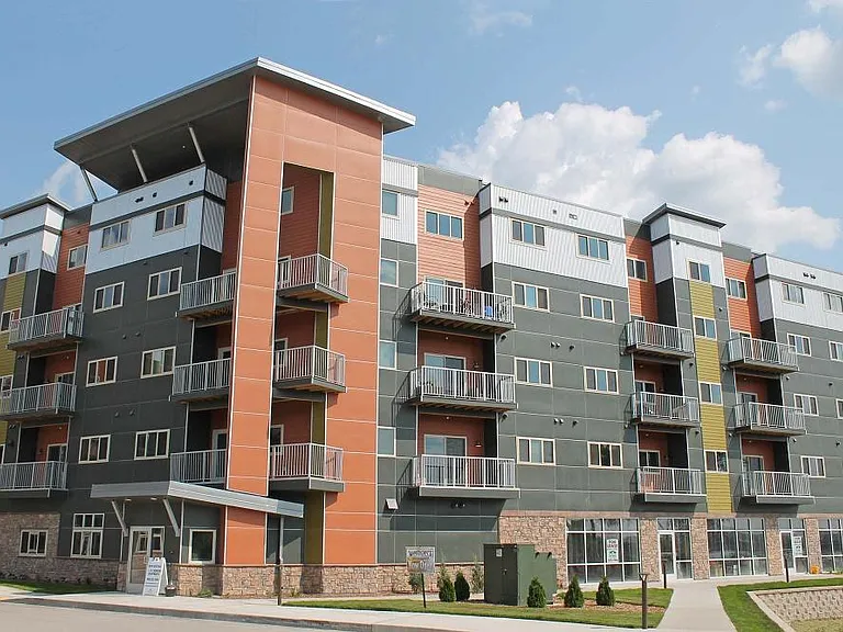 Yahara Terrace — Photo 27