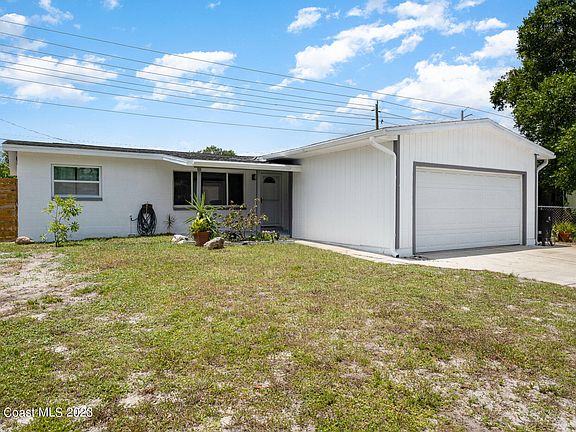3rd image of 2435 Sadler Ln
