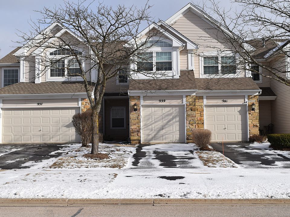 1st image of 939 Mesa Dr