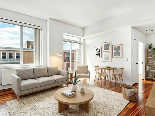 454 Manhattan Avenue image 1 of 8